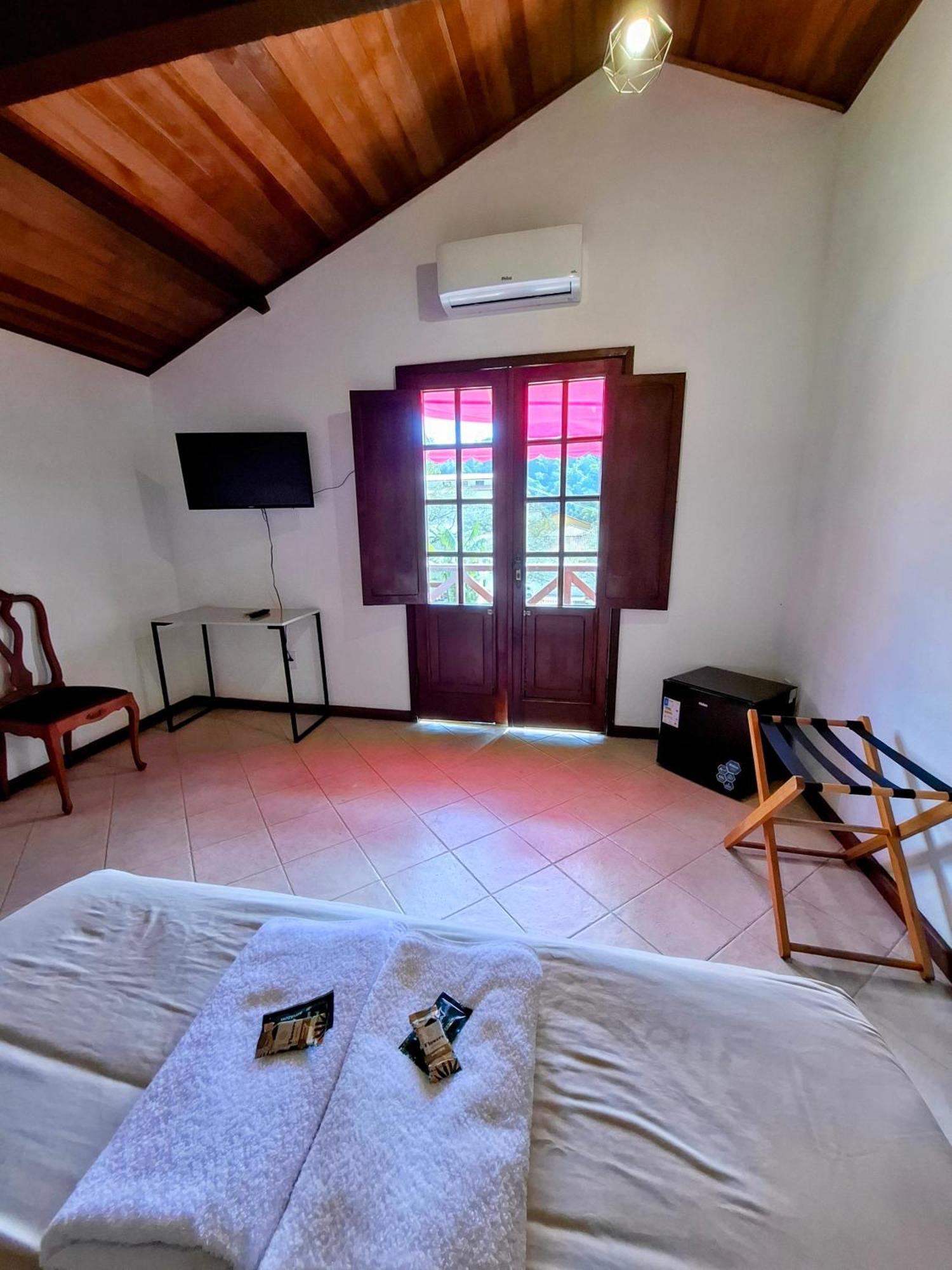 Casa Rosada Seu Refugio Na Serra * Miguel Pereira
